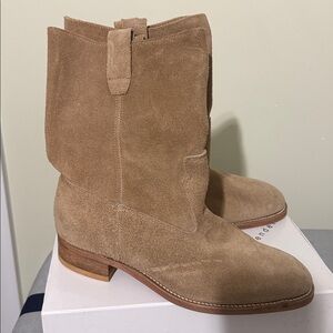 Union Made in USA Beige men's suede boots size 7,5